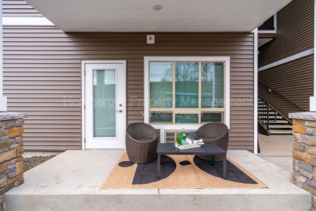 Spacious 1 bedroom 1 bath Apartment! - Image 9