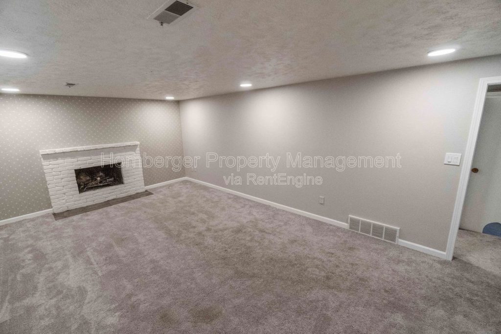 Large 4 Bedroom, 3 Bathroom Home in Quiet North Spokane Neighborhood - Image 19