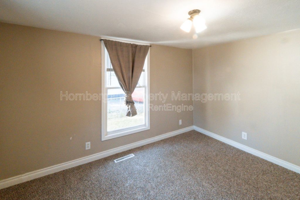 Simple Living in a Convenient Spokane Location - Image 10