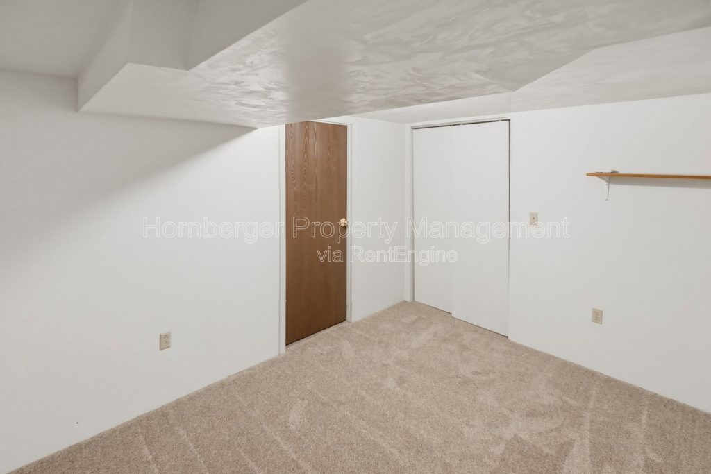 612 East Walton Avenue - Image 15