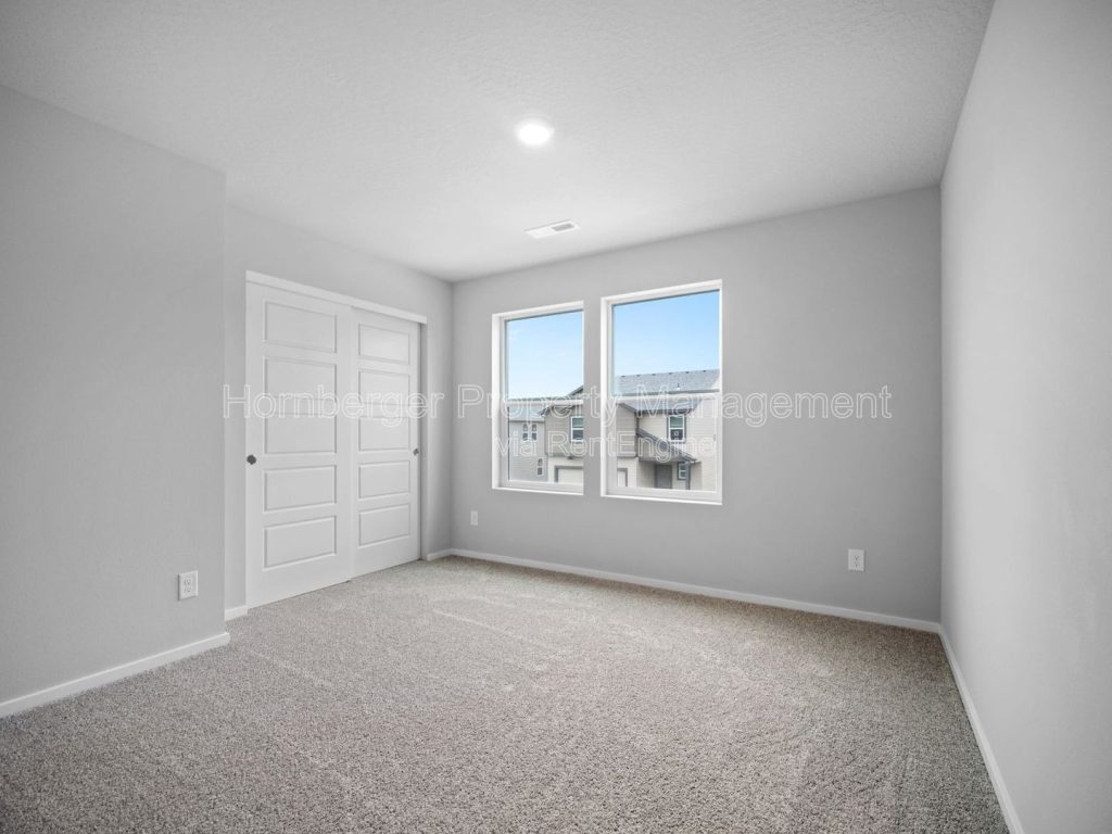 Modern 4- Bedroom Home in Spokane! - Image 15