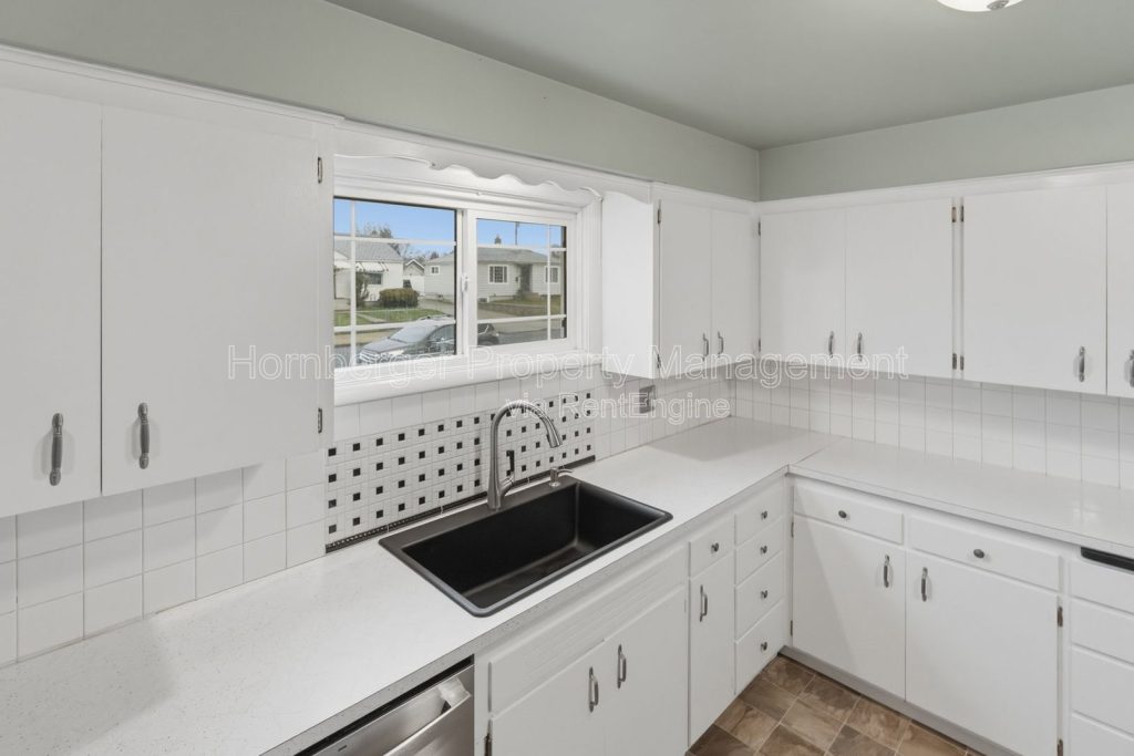 612 East Walton Avenue - Image 6