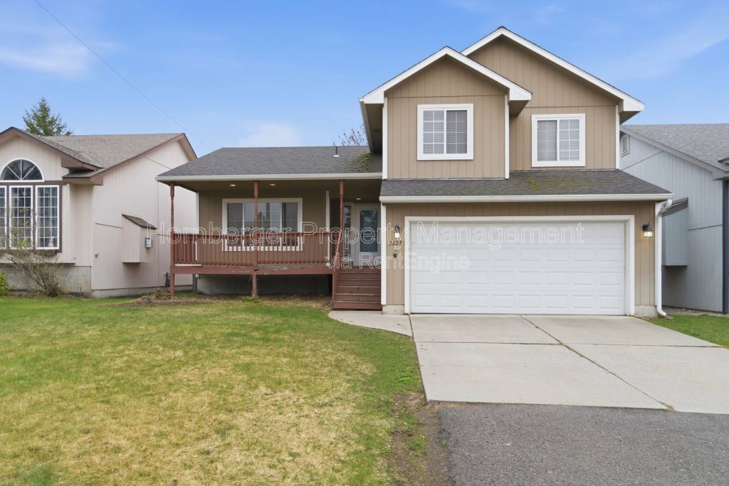Spacious 4 Bed, 3 Bath Home in Prime South Hill Location! - Image 1