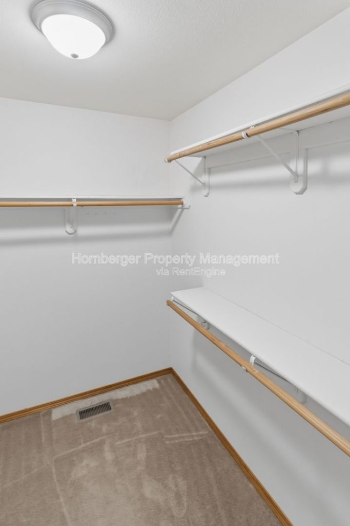 Spacious 4 Bed, 3 Bath Home in Prime South Hill Location! - Image 15