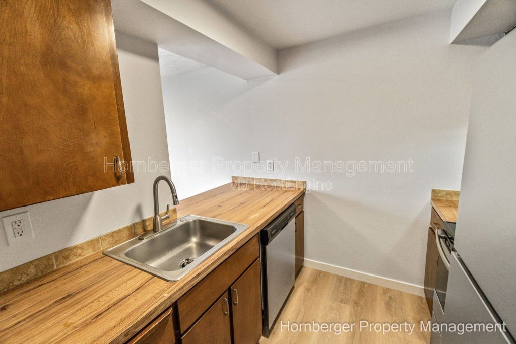 2 Bed Apartment with Open Living Space and LVP Flooring - Image 2