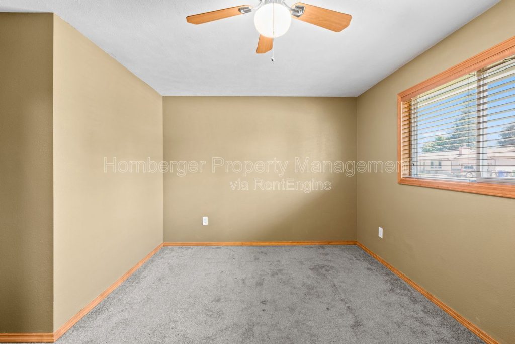 1703 North Walnut Road - Image 9