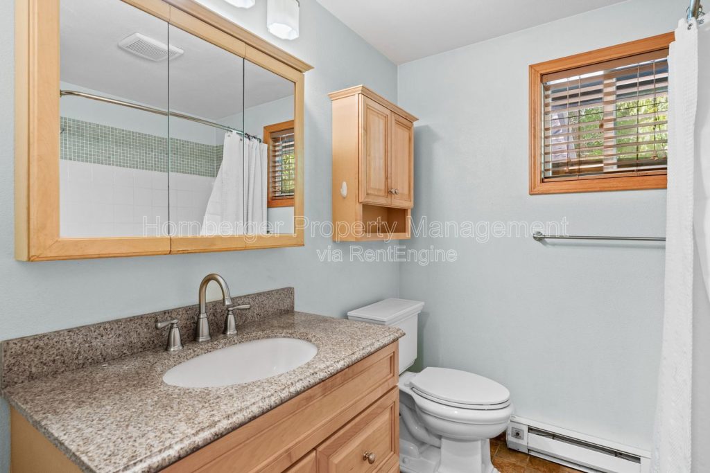 1703 North Walnut Road - Image 11