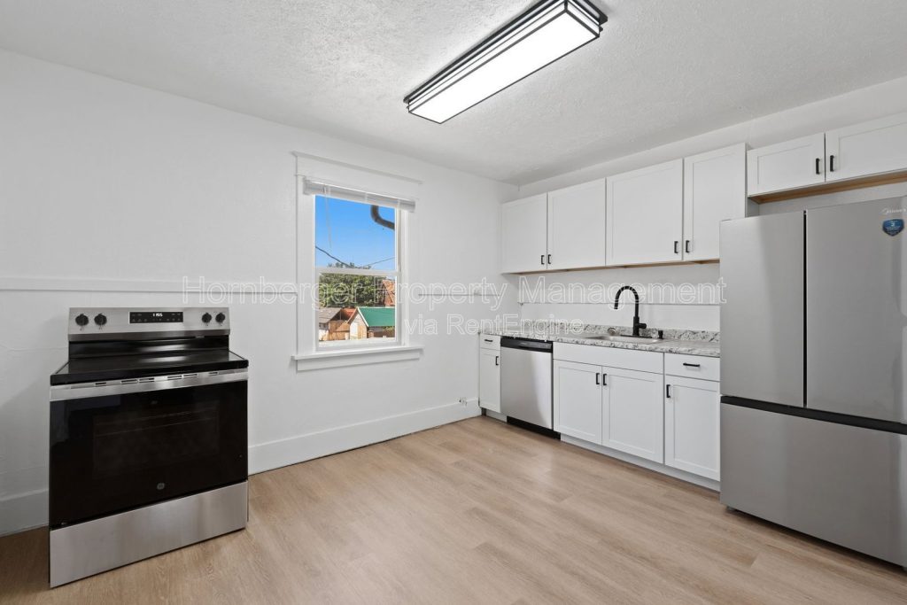***Move in Special*** - Image 4