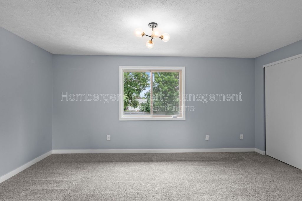 Spacious 4 Bedroom 2.5 bath Home on Quiet Cul-de-sac with Large Fenced Yard - Image 18