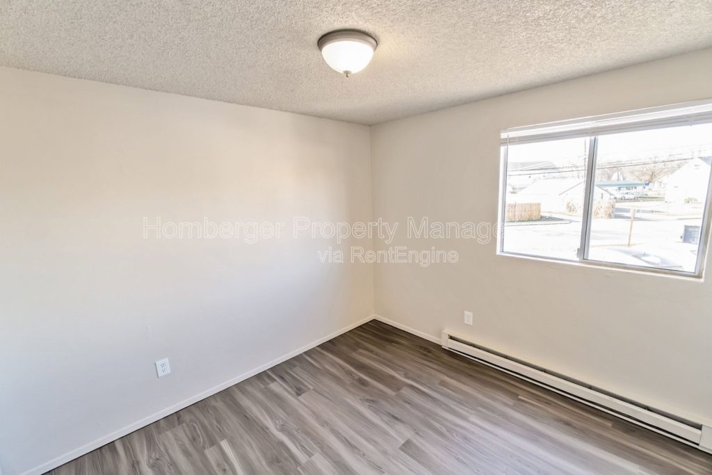 Updated 2 Bed 1 Bath Apartment Near Spokane Community College - Image 11