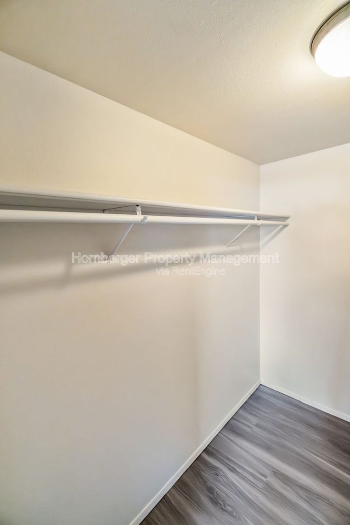 Updated 2 Bed 1 Bath Apartment Near Spokane Community College - Image 9