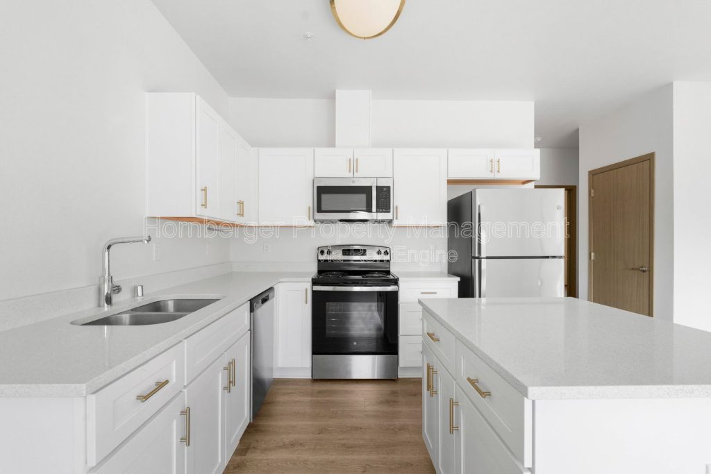 Modern 2 Bedroom Apartment with In Unit Laundry - Image 15