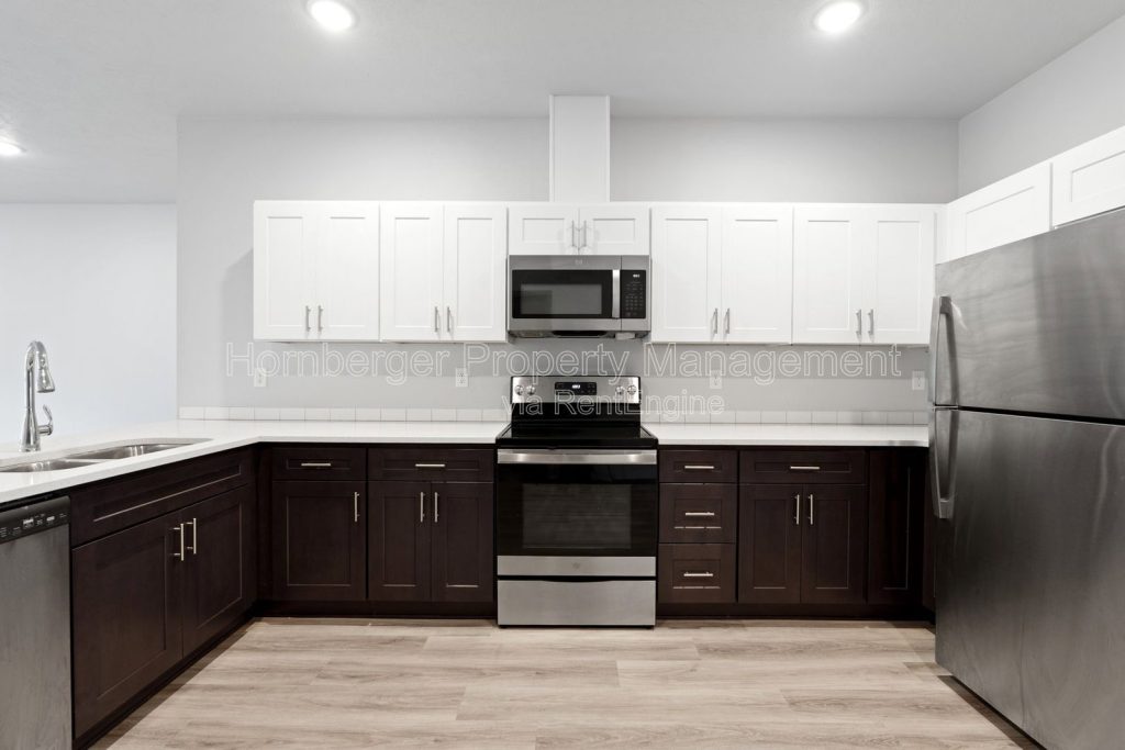 Modern 3 Bed 2 Bath Apartment with Quartz Counters and Private Balcony-Lower South Hill - Image 3