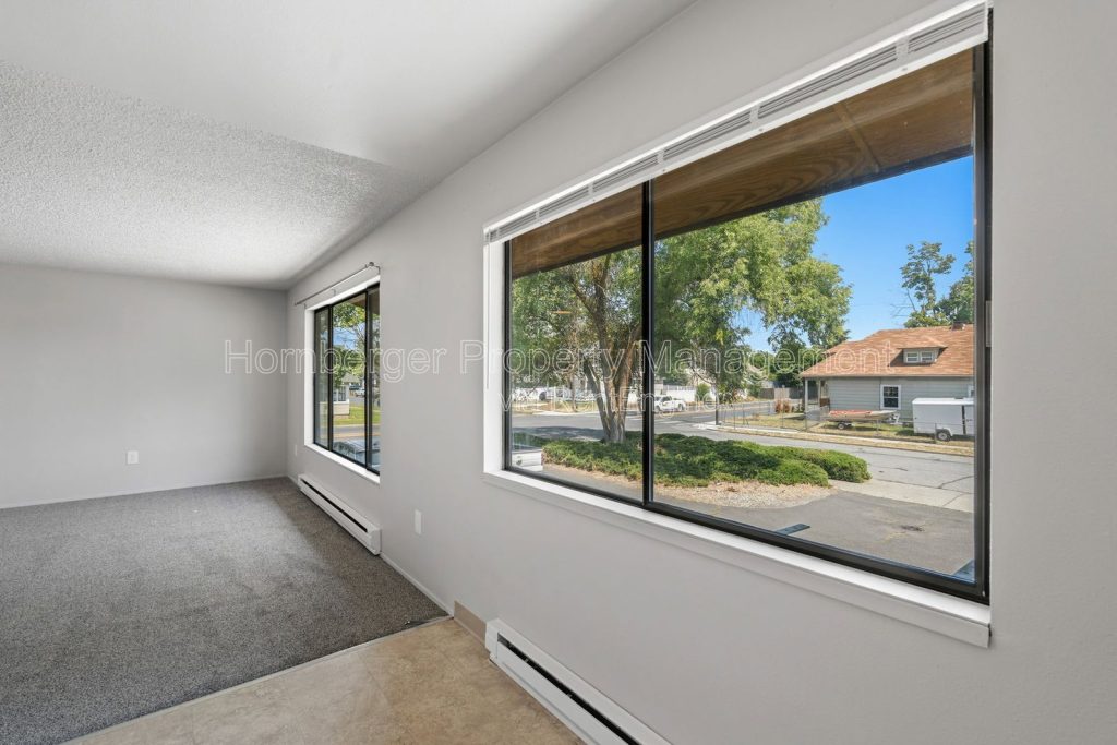 Updated 2 Bedroom Apartment with Modern Finishes - Image 7