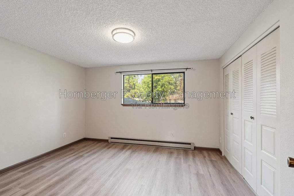 Spacious 3 Bedroom Duplex in Spokane Valley - Image 8