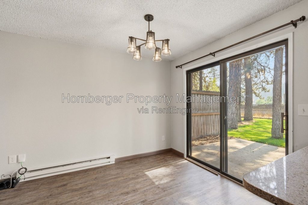 Spacious 3 Bedroom Duplex in Spokane Valley - Image 12
