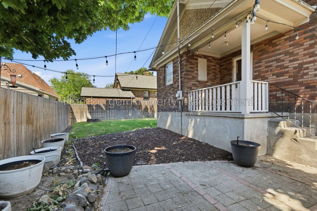 Spacious South Hill Home with Primary Suite and Beautiful Fenced Backyard - Image 23