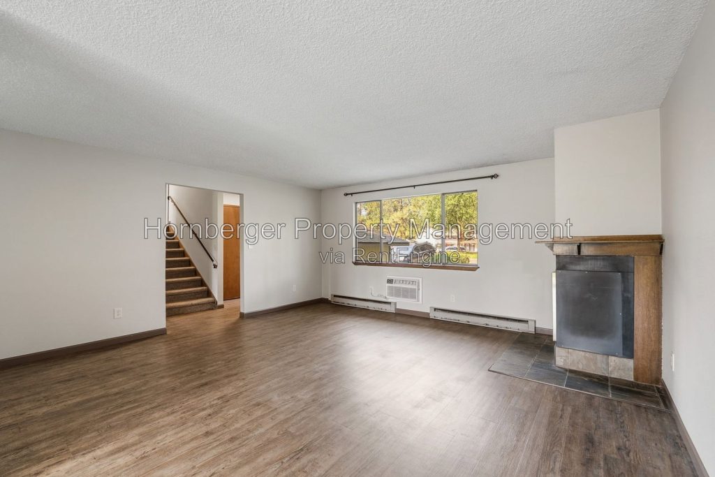 Spacious 3 Bedroom Duplex in Spokane Valley - Image 10