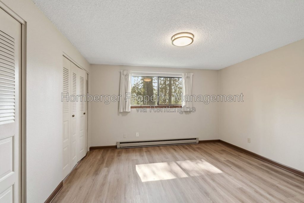 Spacious 3 Bedroom Duplex in Spokane Valley - Image 15