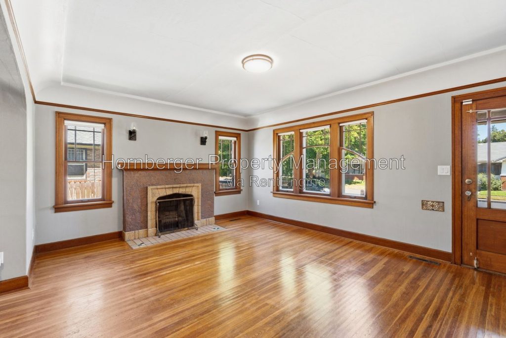 Spacious South Hill Home with Primary Suite and Beautiful Fenced Backyard - Image 8
