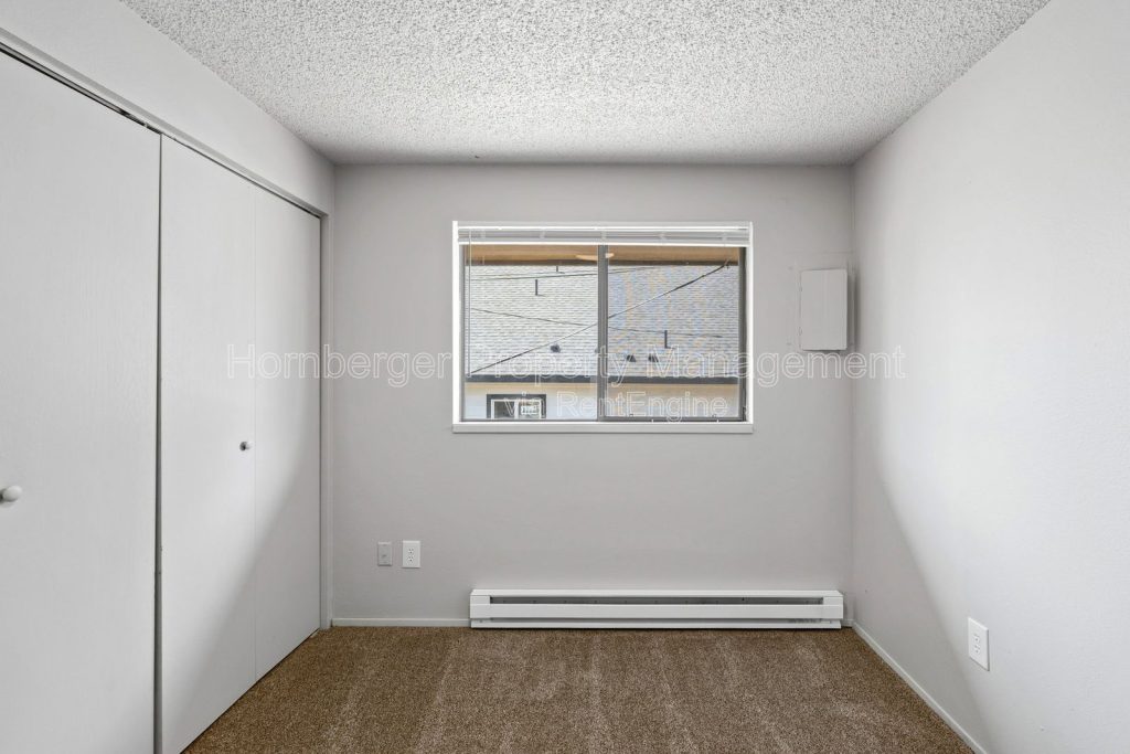 Updated 2 Bedroom Apartment with Modern Finishes - Image 11