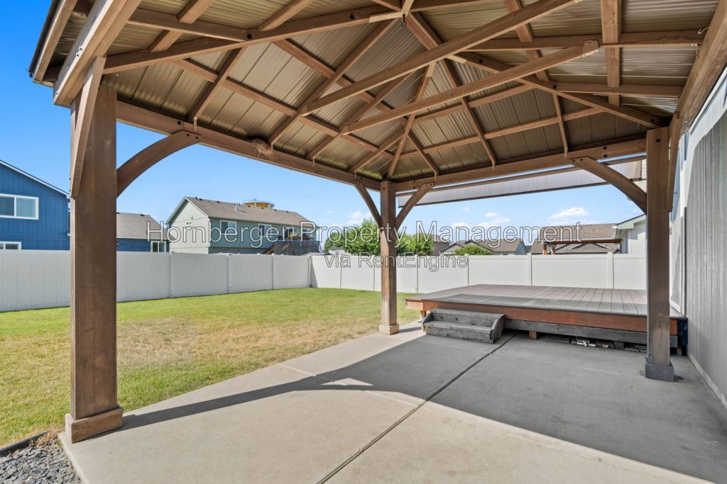 Charming Spokane Home with Spacious Living - Image 29