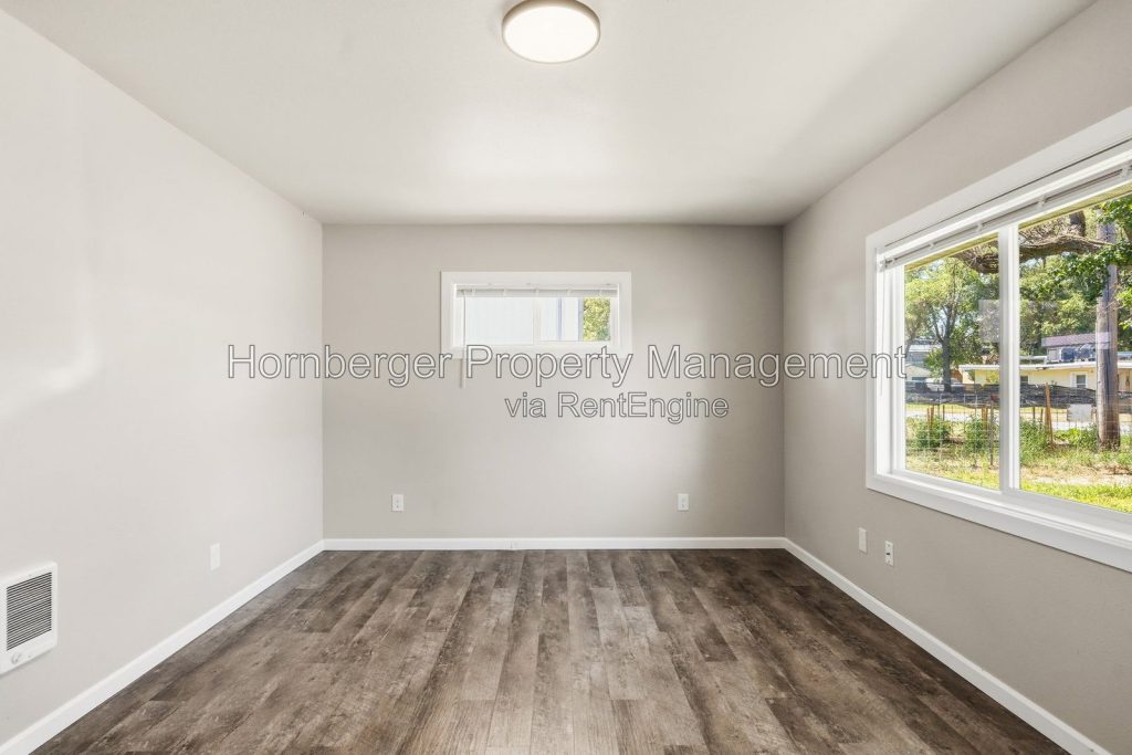 Spacious 1 Bed 1 Bath Apartment In Spokane Valley - Image 7