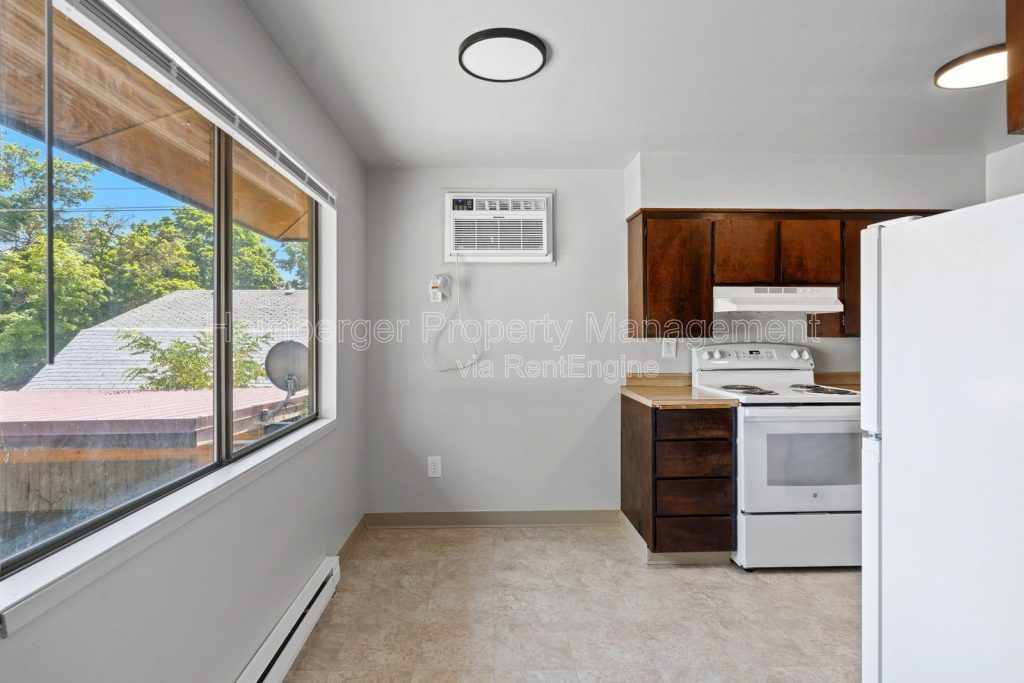 Updated 2 Bedroom Apartment with Modern Finishes - Image 3