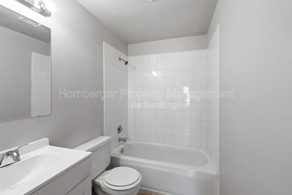 Updated 2 Bedroom Apartment with Modern Finishes - Image 13