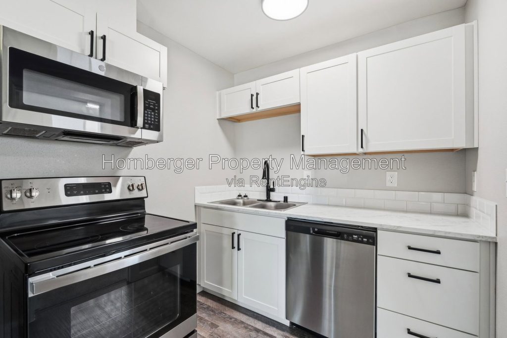 Spacious 1 Bed 1 Bath Apartment In Spokane Valley - Image 1