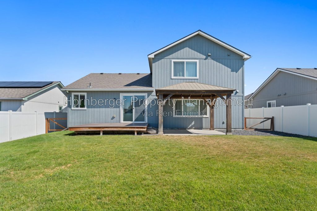 Charming Spokane Home with Spacious Living - Image 32