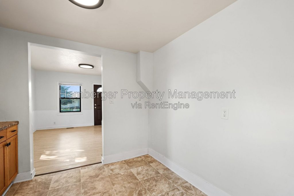 3 Bed 1 Bath Single Family Home on Spokanes North Side! - Image 9