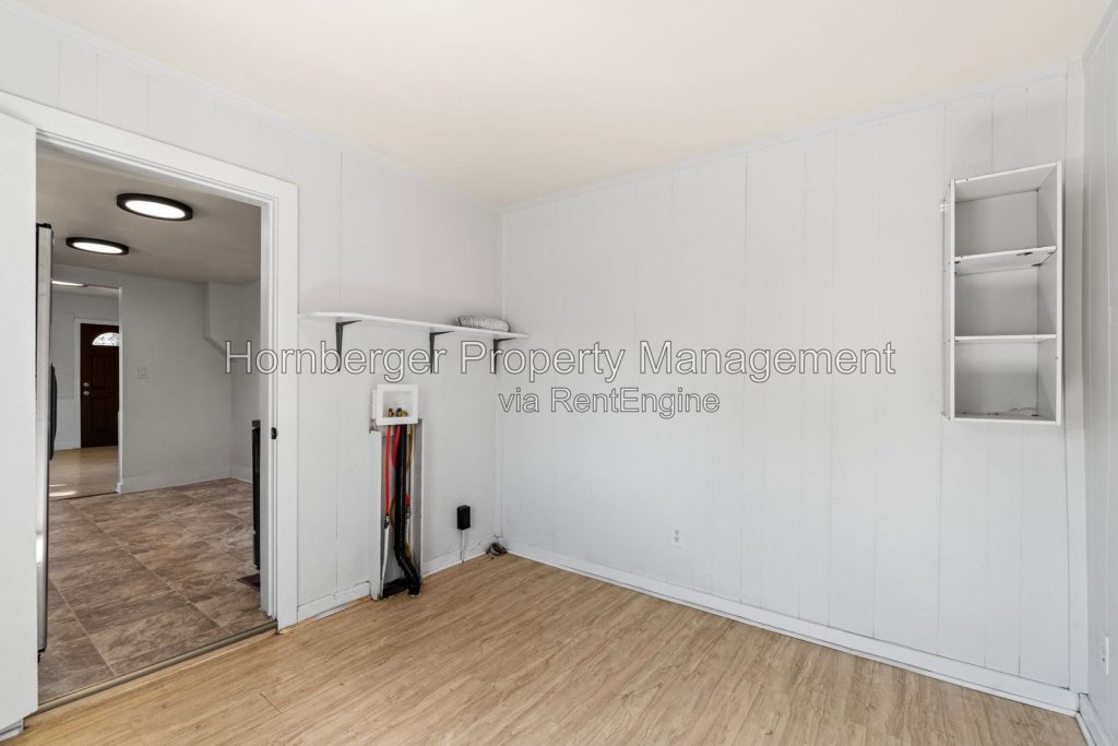 3 Bed 1 Bath Single Family Home on Spokanes North Side! - Image 11