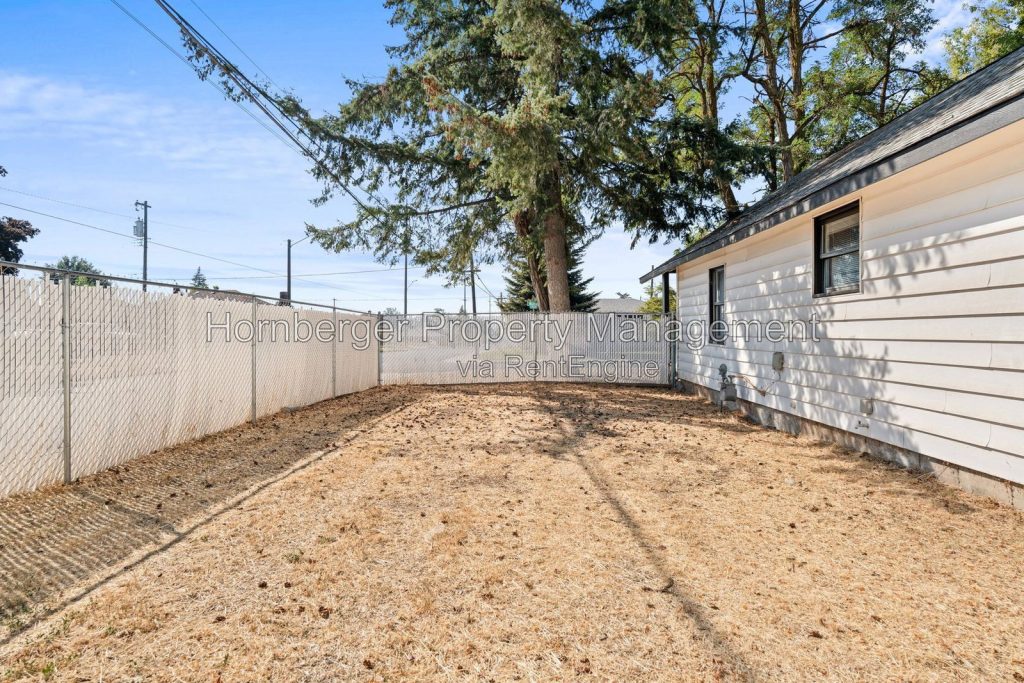 3 Bed 1 Bath Single Family Home on Spokanes North Side! - Image 29