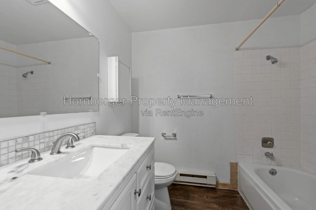 Newly Remodeled 2 Bedroom Apartment Near Spokane Community College - Image 17