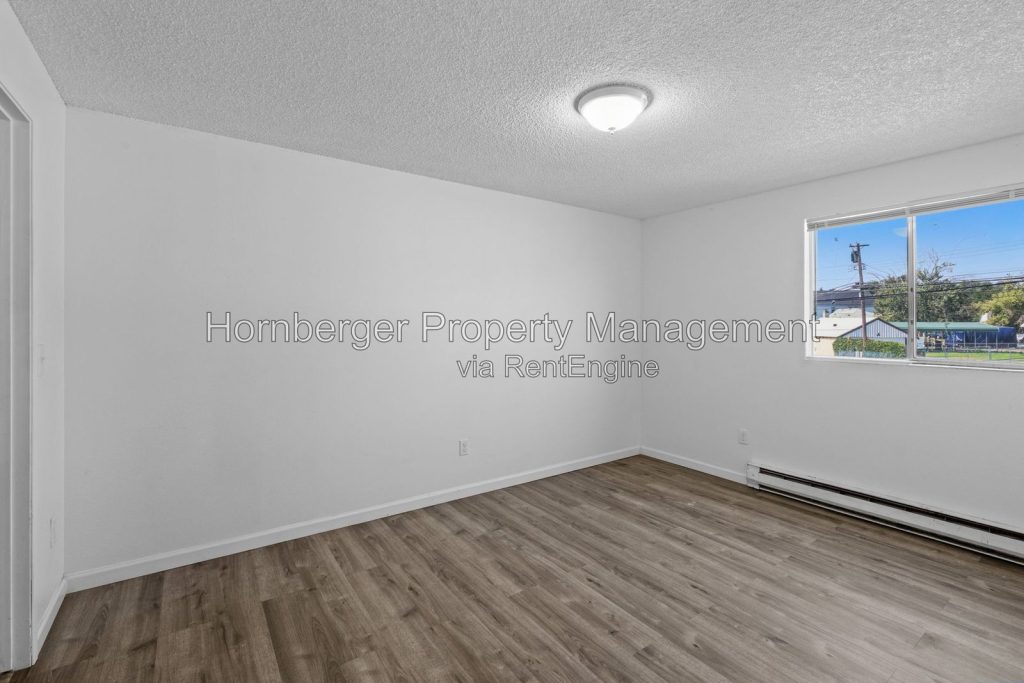 Newly Remodeled 2 Bedroom Apartment Near Spokane Community College - Image 15