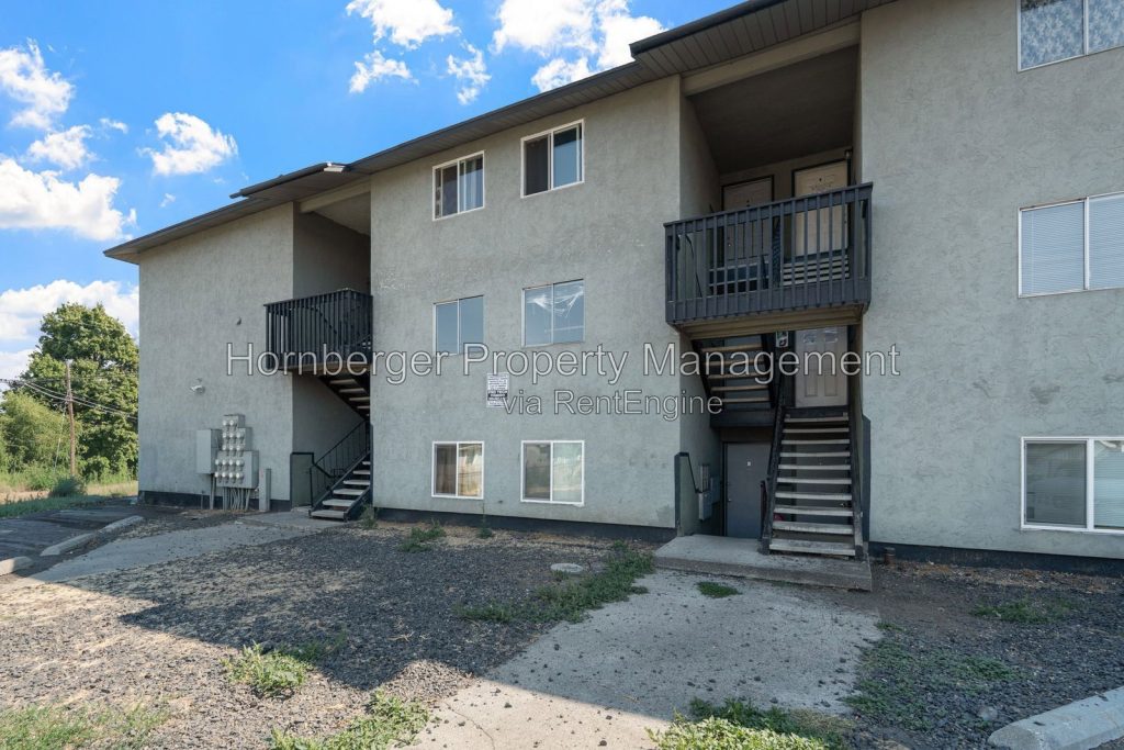 Newly Remodeled 2 Bedroom Apartment Near Spokane Community College - Image 21