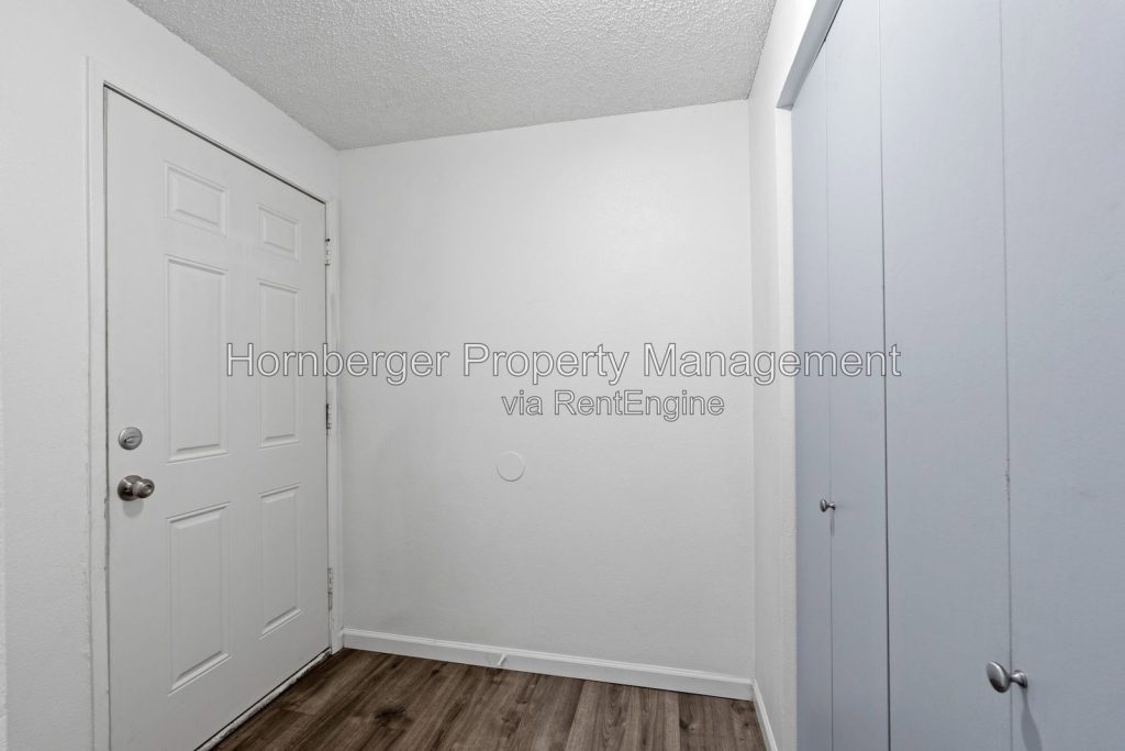 Newly Remodeled 2 Bedroom Apartment Near Spokane Community College - Image 9