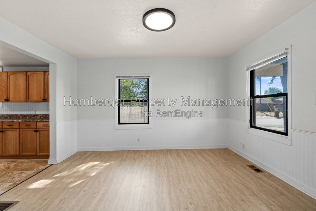 3 Bed 1 Bath Single Family Home on Spokanes North Side! - Image 5