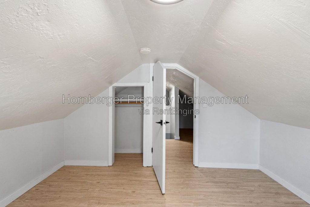 3 Bed 1 Bath Single Family Home on Spokanes North Side! - Image 19