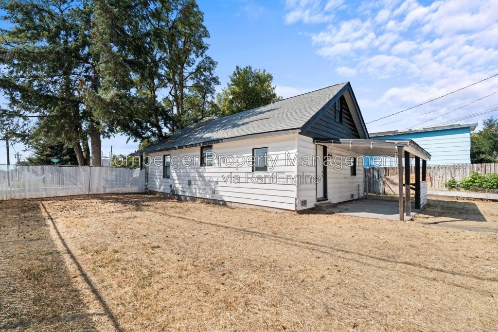 3 Bed 1 Bath Single Family Home on Spokanes North Side! - Image 28