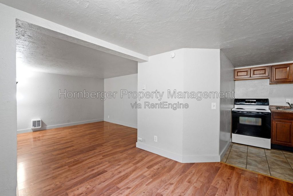 Simple Living in a Convenient Spokane Location ***Move in special*** - Image 4