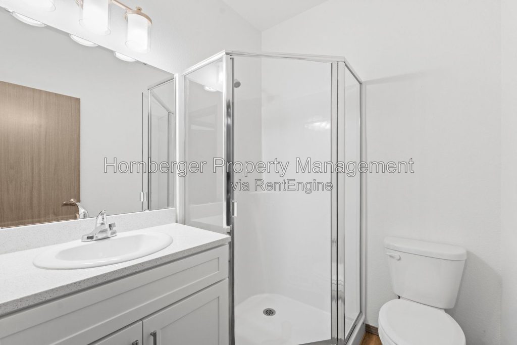 Modern 2 Bedroom 2 Bathroom Apartment in Spokane Valley - Image 21