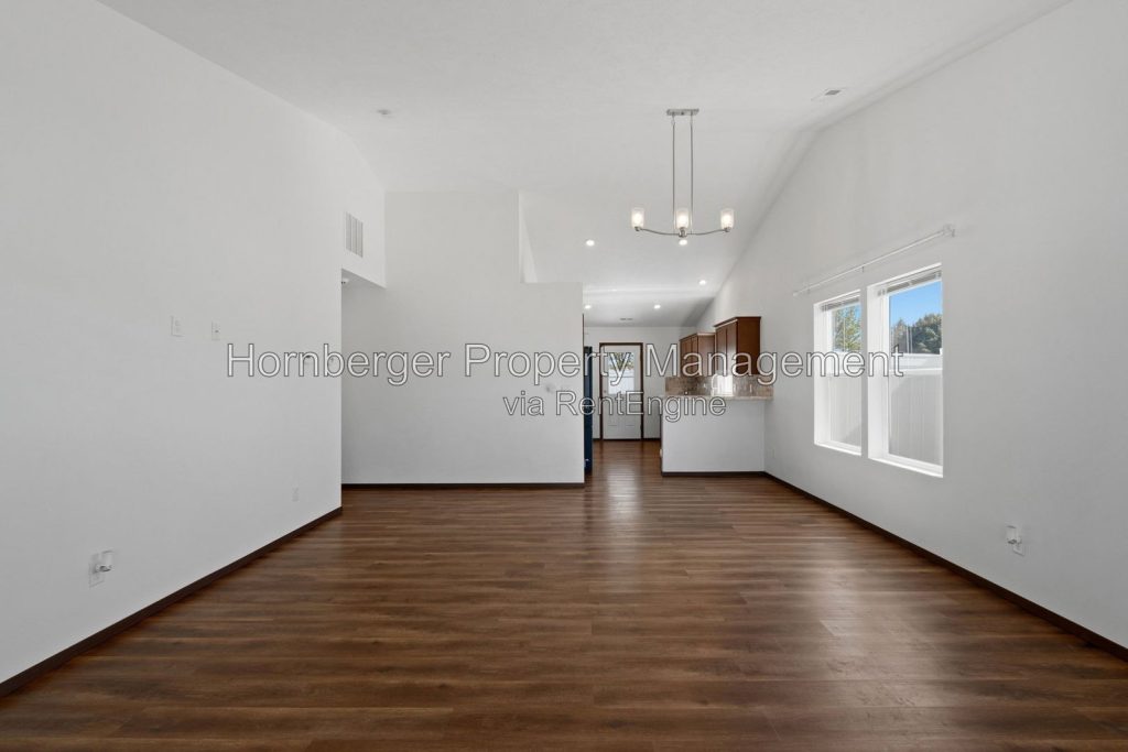 Newly Constructed 3 Bed 2 Bath Rancher - Image 5