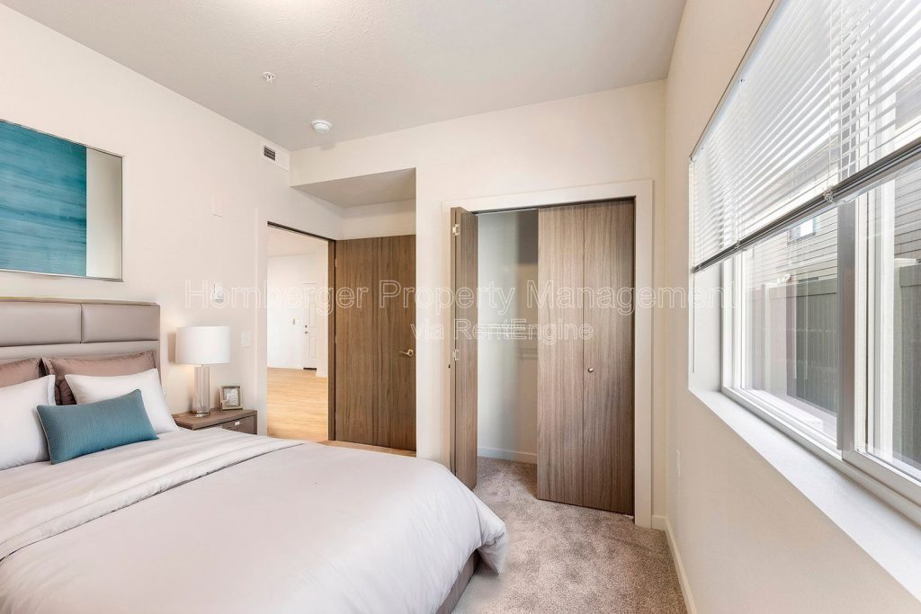 Modern 2 Bedroom Apartment at Astor Apartments in North Spokane - Image 7