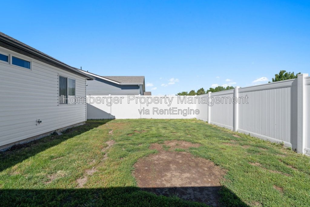 Newly Constructed 3 Bed 2 Bath Rancher - Image 20