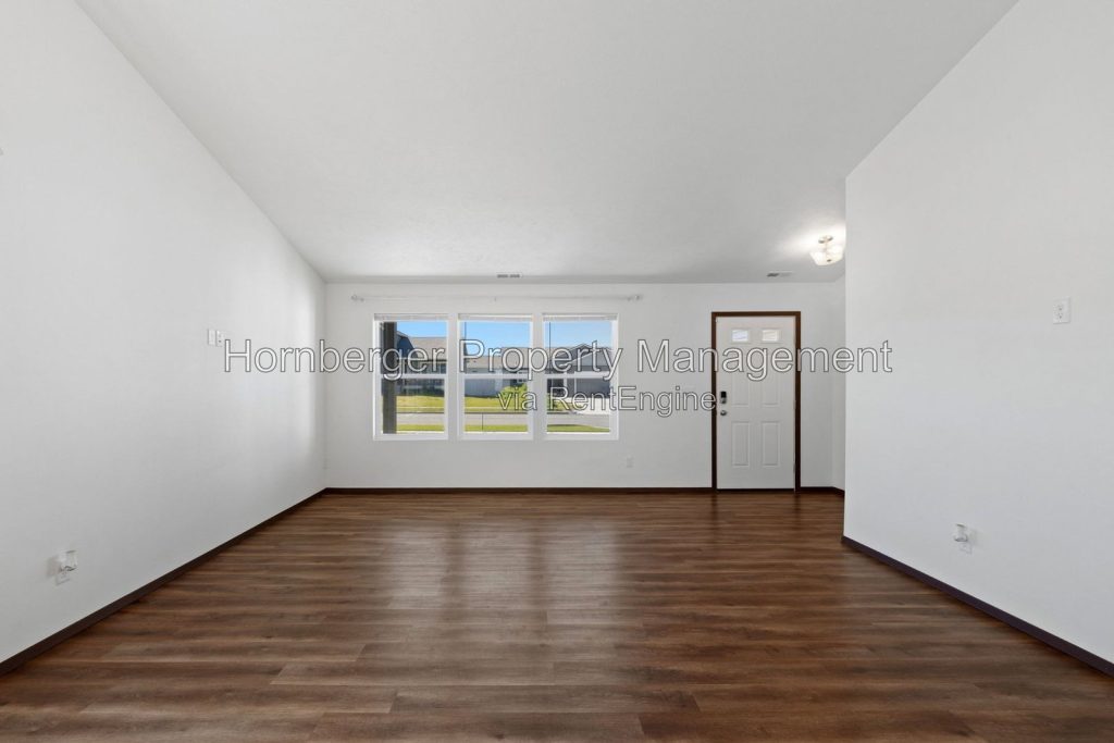 Newly Constructed 3 Bed 2 Bath Rancher - Image 4