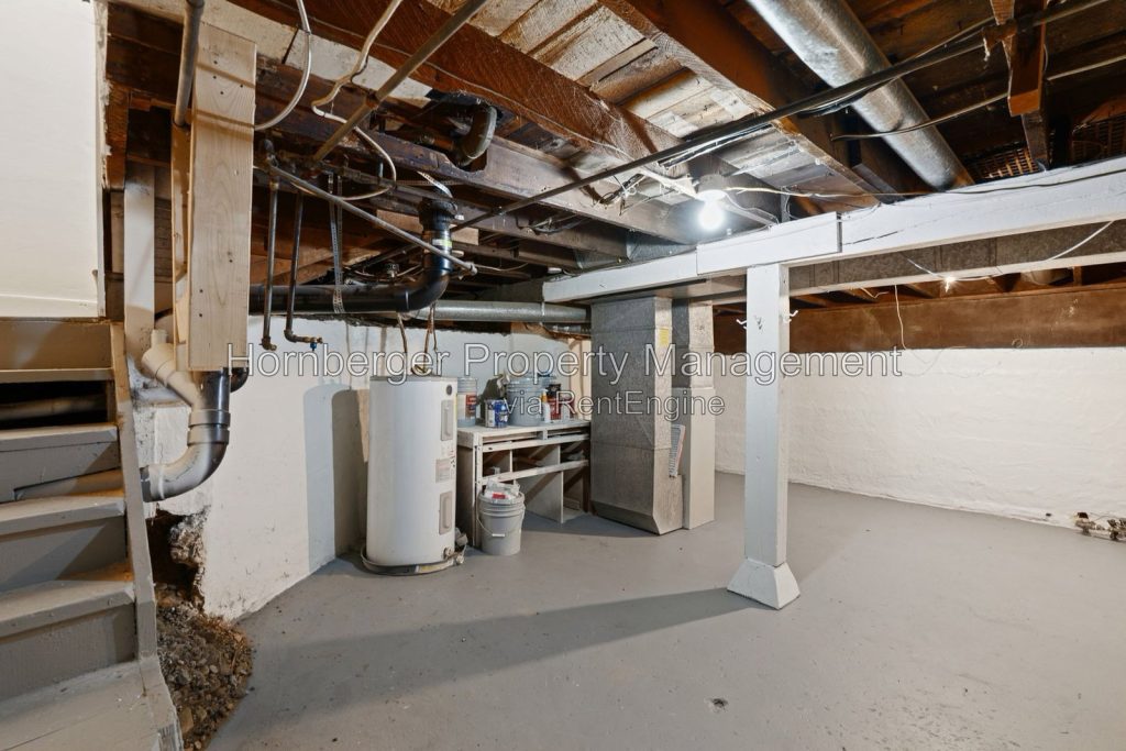 Simple Living in a Convenient Spokane Location with Bonus Room! - Image 15