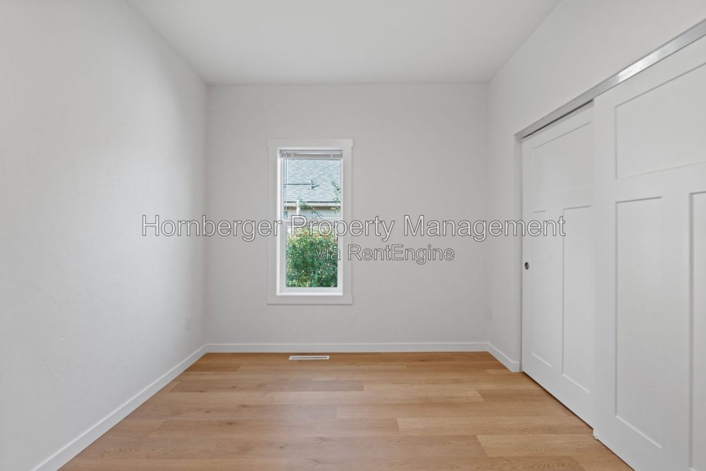 Fully Renovated 3 Bedroom Home Near Gonzaga University - Image 13
