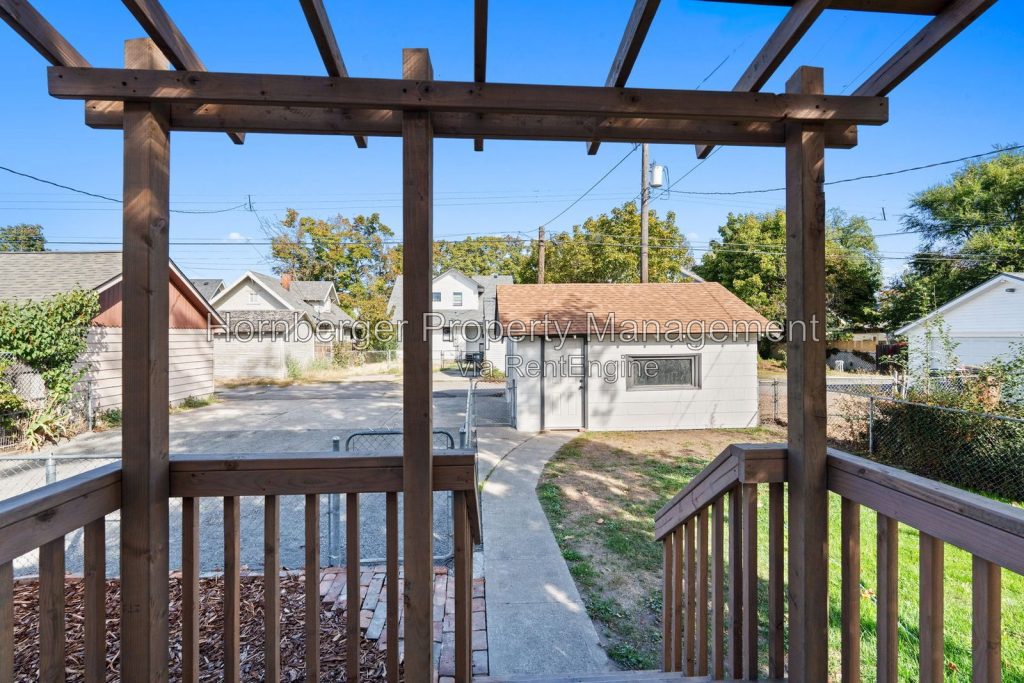Fully Renovated 3 Bedroom Home Near Gonzaga University - Image 24